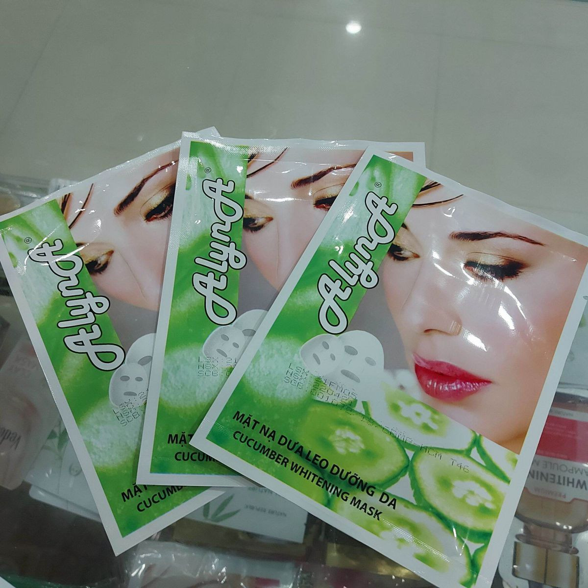 Mặt nạ alyna